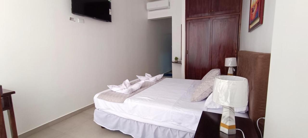 Bed and Breakfast Mantarraya Puerto Baquerizo Moreno Exterior foto